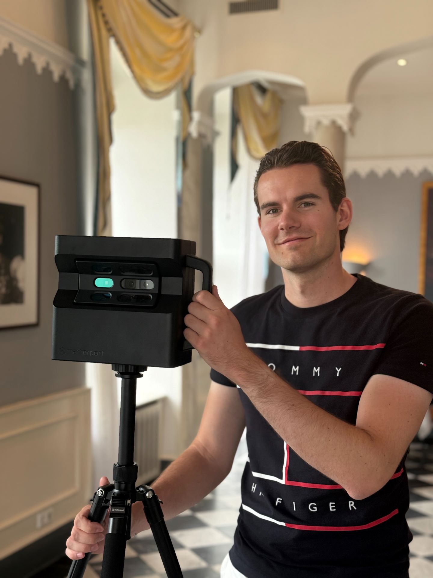3D-Scan mit einer 3D-Kamera in einem Hotel